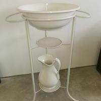 Lavabo da camera vintage per appasionati