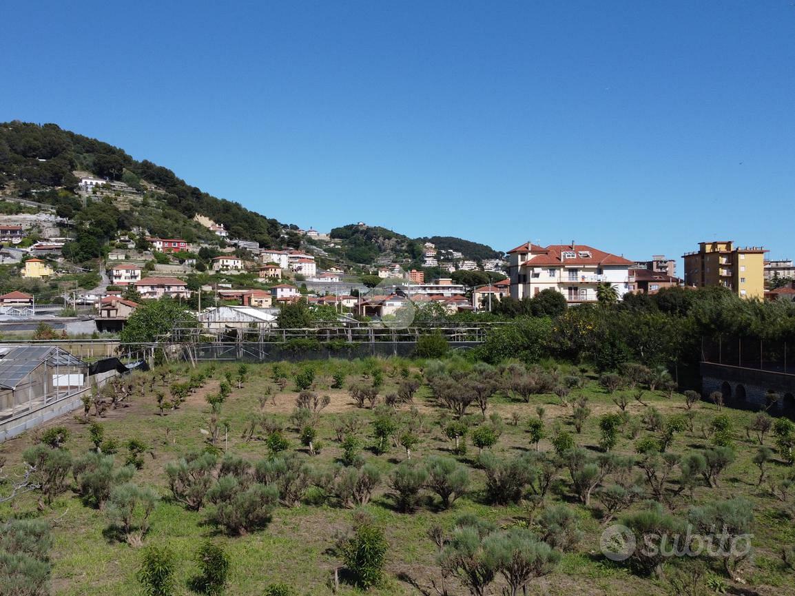TER. RESIDENZIALE A CAMPOROSSO - Vista 3