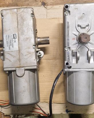 motoriduttore per portone