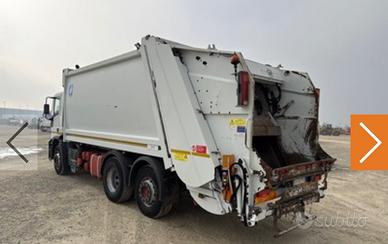 Compattatore per rifiuti