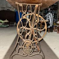 Macchina da cucire, Singer antica a pedane