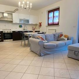 Appartamento con scoperto, Centocroci. N/300