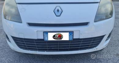 Paraurti anteriore renault scenic iii 1.5 dci anno