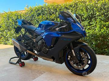 Yamaha r1 550 km