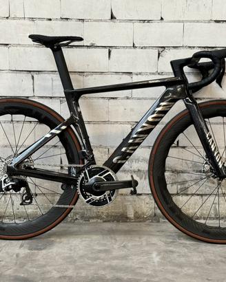 Canyon aeroad cfr axs 2025 xs