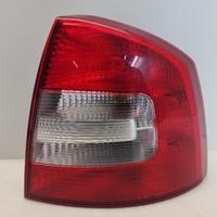 STOP FANALE POSTERIORE DESTRO SKODA Octavia Berlin