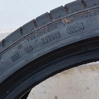 pneumatico 225 40 19 93y