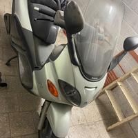 Piaggio X9 250-da rimettere in strada