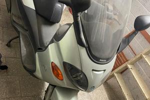 Piaggio X9 250-da rimettere in strada