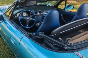 MAZDA MX-5  1.6