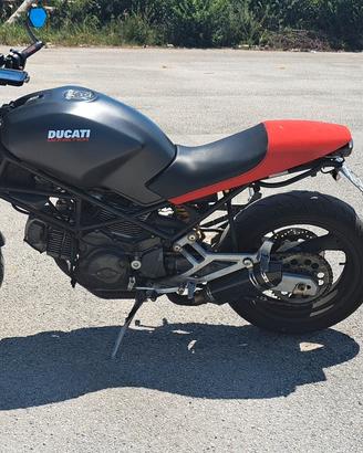 ducati monster 600