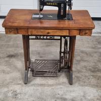 Macchina da cucire necchi compresa di tavolo