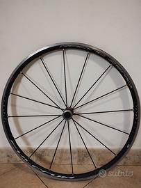 Ruota anteriore fulcrum racing zero