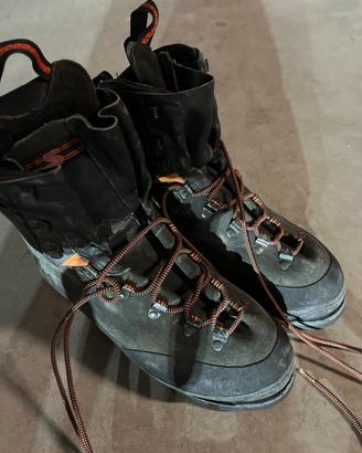 Scarponi alpinismo  montagna Salomon