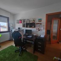 scrivania, comodino, cubotti