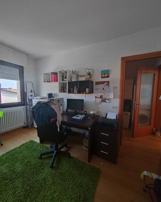 scrivania, comodino, cubotti