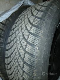 gomme ruote auto 