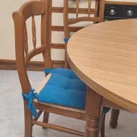 Tavolo rotondo e 4 sedie