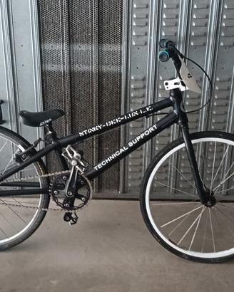 Bici BMX Race Bambino + protezioni e abbigliamento