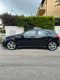 MERCEDES CLASSE A 180D 2015 PREMIUM