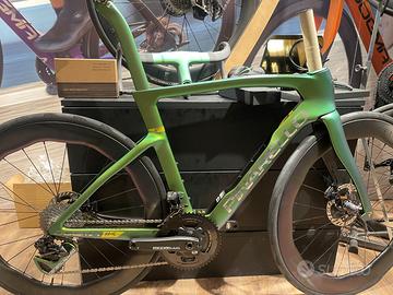 PINARELLO DOGMA 1K LUXTER GREEN TG 53 NUMBER 24