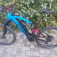 e-bike Fantic XTF 1.5 race blu