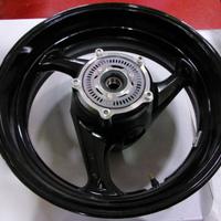 Cerchio posteriore SUZUKI GSR 750 Abs