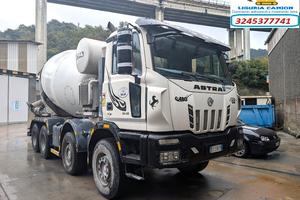 Betoniera ASTRA HD8 84.48 anno 2010 Euro 5