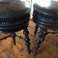 Antichi sgabelli pianoforte