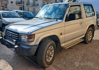 Mitsubishi pajero 2.5 Cc , 4x4, diesel, autocarro