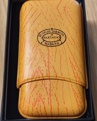 Portasigari in pelle marchio PARTAGAS