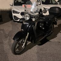 Aprilia scarabeo 200