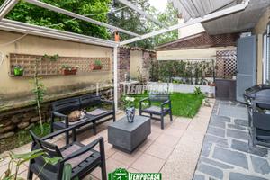 APPARTAMENTO CON TAVERNA, GIARDINO PRIVATO E BOX!!