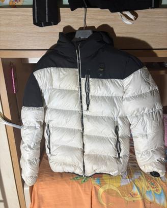 blauer giubbino