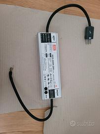 alimentatore mean well 2403 