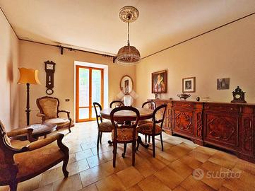 CASA SEMINDIPENDENTE A FOSSATO DI VICO