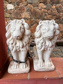 Coppia di leoncini da giardino