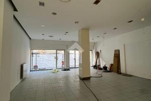 NEGOZIO A COLOGNO AL SERIO