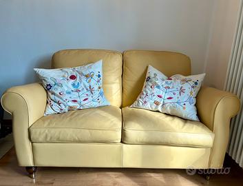 Divano artigianale in pelle