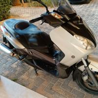 Yamaha X-Max 125 - 2000