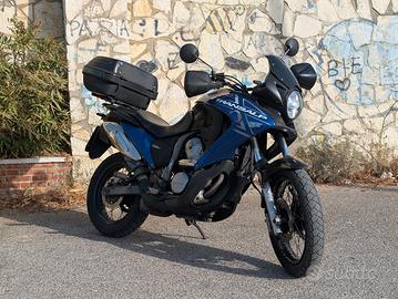 Transalp 700