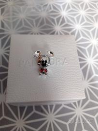 PANDORA Disney Charm Mickey pantaloni rossi