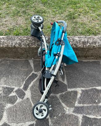 Passeggino chiudibile comodo e pratico