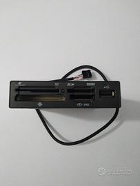 Lettore di schede vari formati; interno