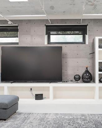 Loft Moderno e Versatile al Primo Piano