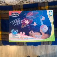 Culla con musica e lucine