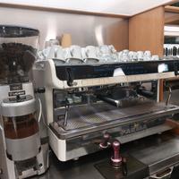 macchina caffè 2 gruppi con macinino 