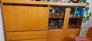 Mobile con vetrina soggiorno