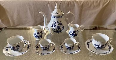 Servizio da The In Porcellana  della ROYAL APULUM