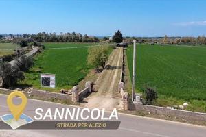 Terreno di 65000 mq. con deposito di 250 mq